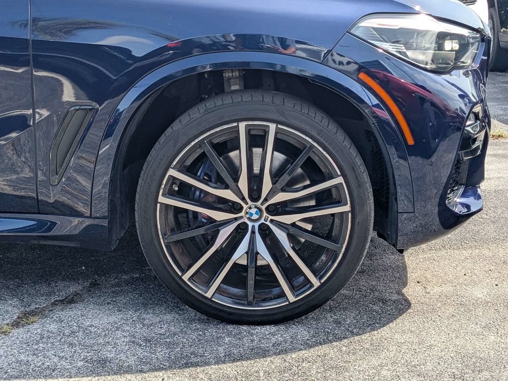 Used 2021 BMW X5 M50i AWD/4WD image 11