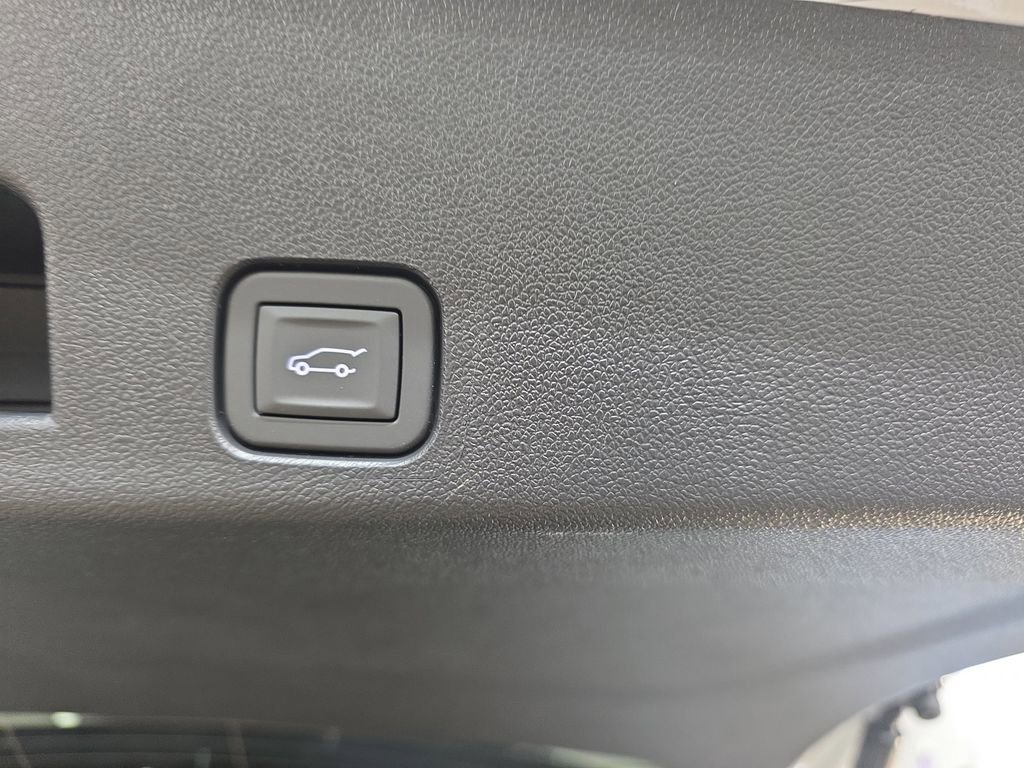 New 2026 GMC Acadia Denali Ultimate w/ LPO, Floor Liner Package image 15