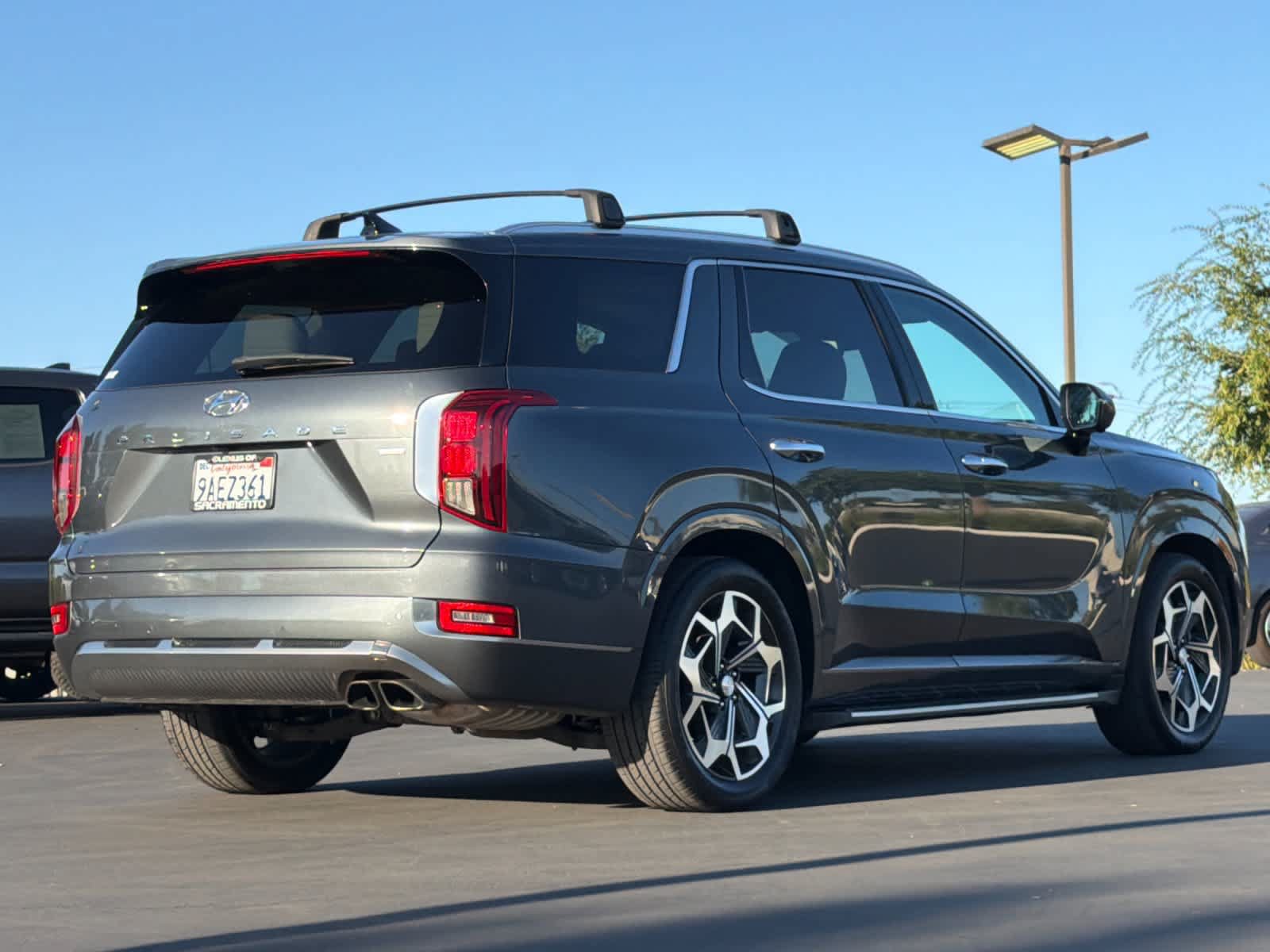Used 2022 Hyundai Palisade Calligraphy AWD/4WD image 2