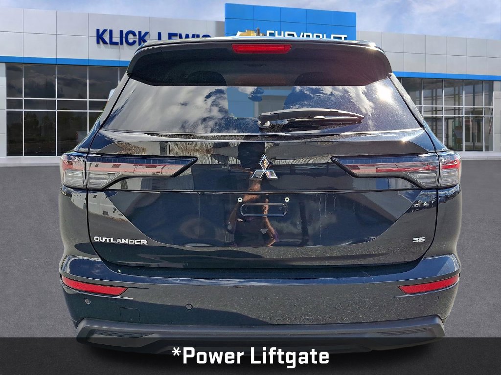 Used 2025 Mitsubishi Outlander SE FWD image 7