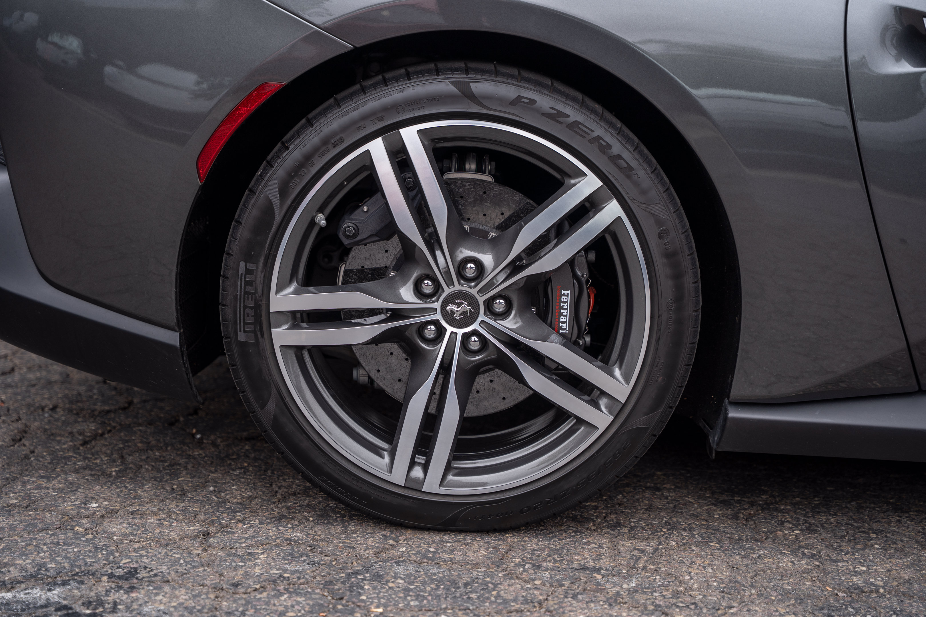 Used 2020 Ferrari Portofino RWD image 15