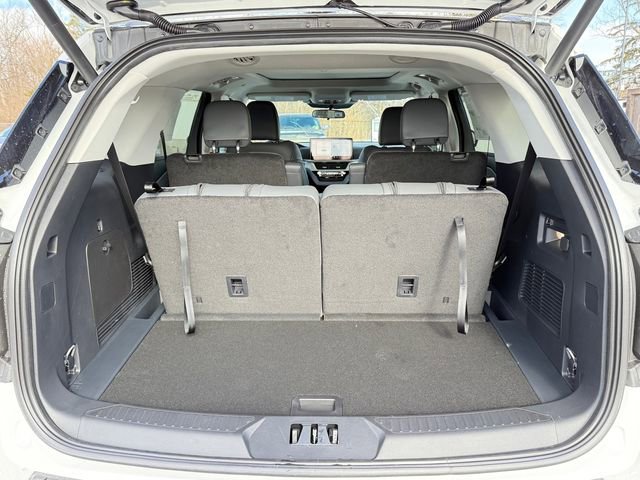 New 2026 Ford Explorer Active w/ Active Comfort Package AWD/4WD image 4