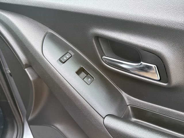 Used 2020 Chevrolet Trax LS w/ Tint and Cruise Package image 48