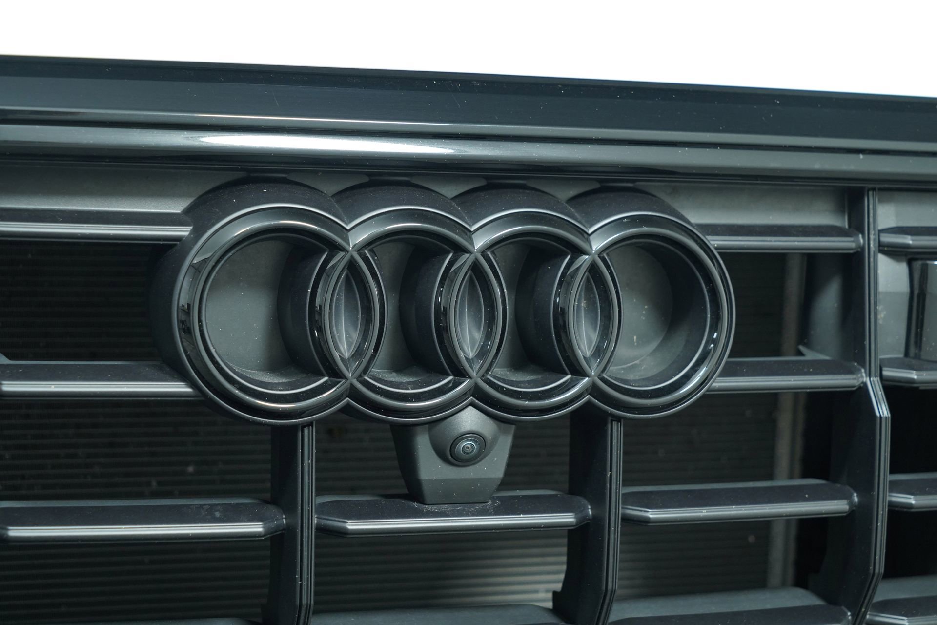 Used 2023 Audi Q8 Premium Plus image 15