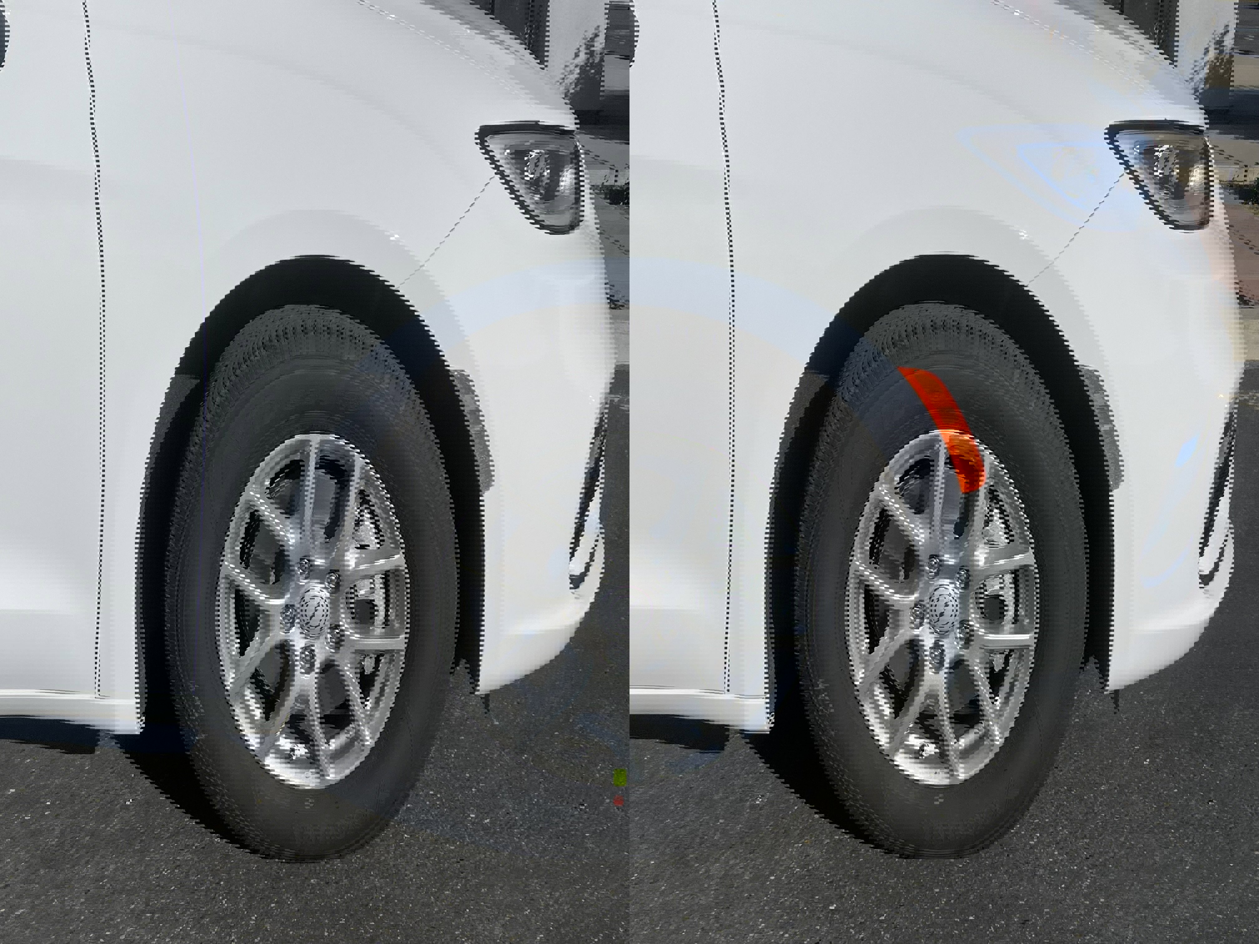 New 2026 Chrysler Pacifica Select image 7