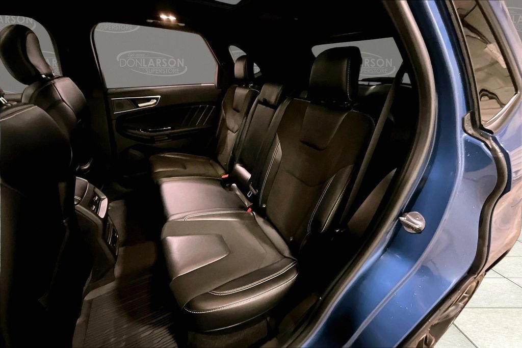 Used 2019 Ford Edge ST w/ Equipment Group 401A AWD/4WD image 14