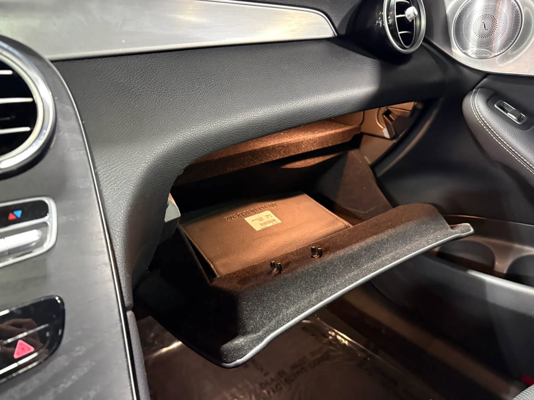 Used 2019 Mercedes-Benz GLC 300 4MATIC Coupe image 25