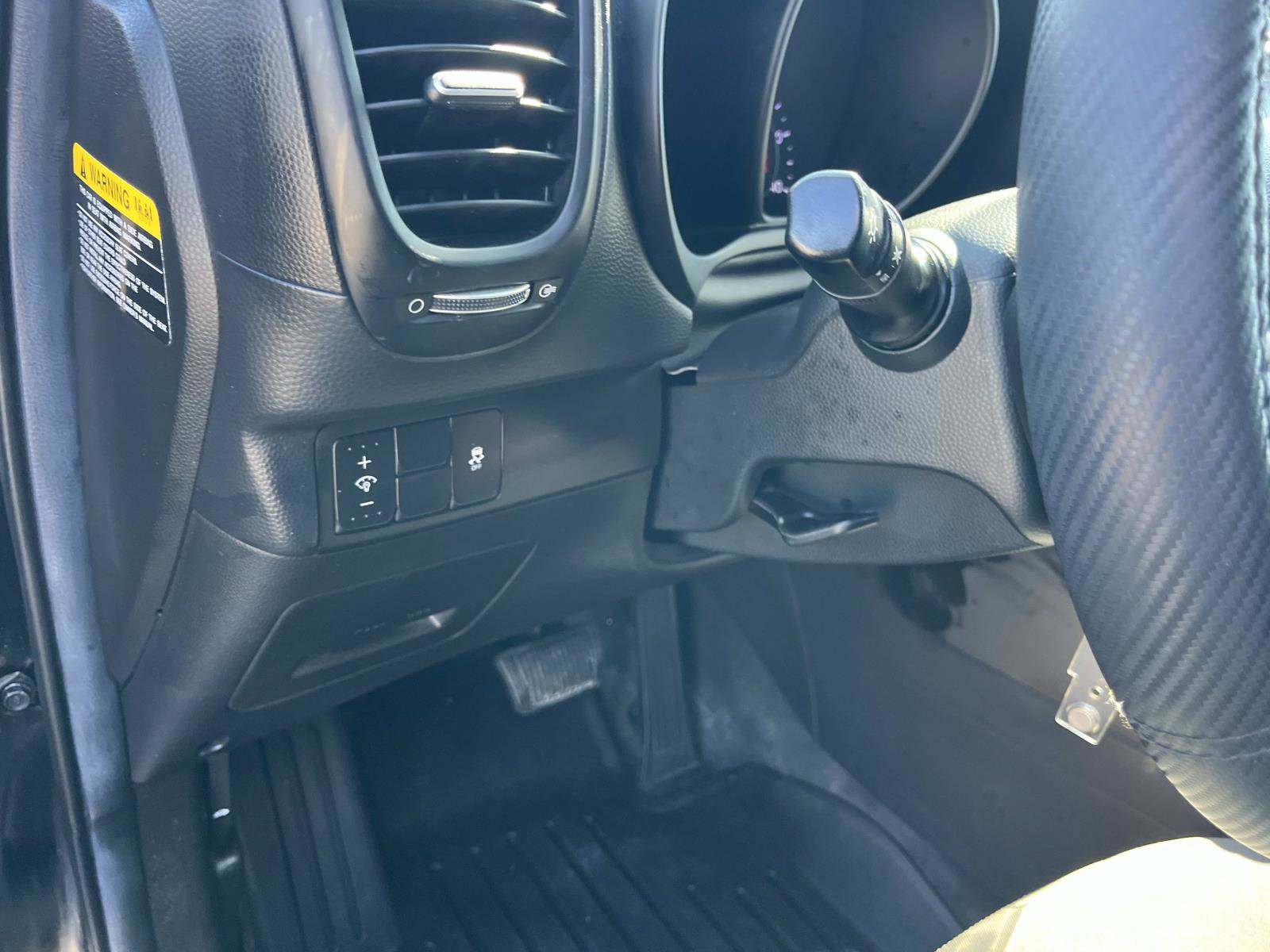 Used 2017 Kia Soul FWD image 27