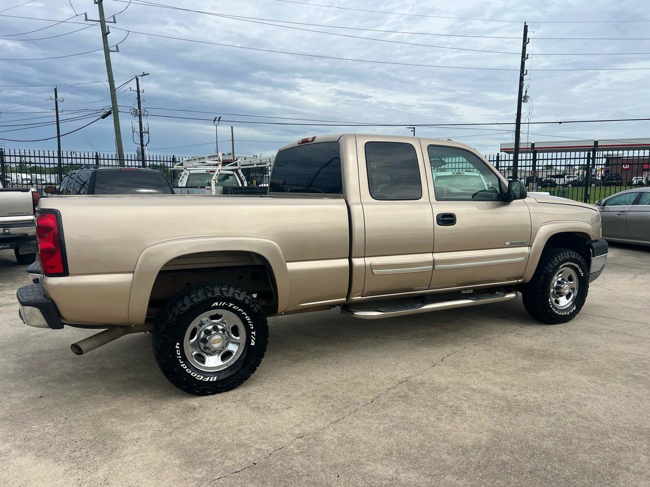 Used 2005 Chevrolet Silverado 2500 LS AWD/4WD image 58