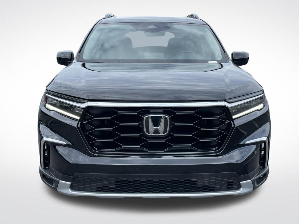 Certified 2023 Honda Pilot Touring image 9