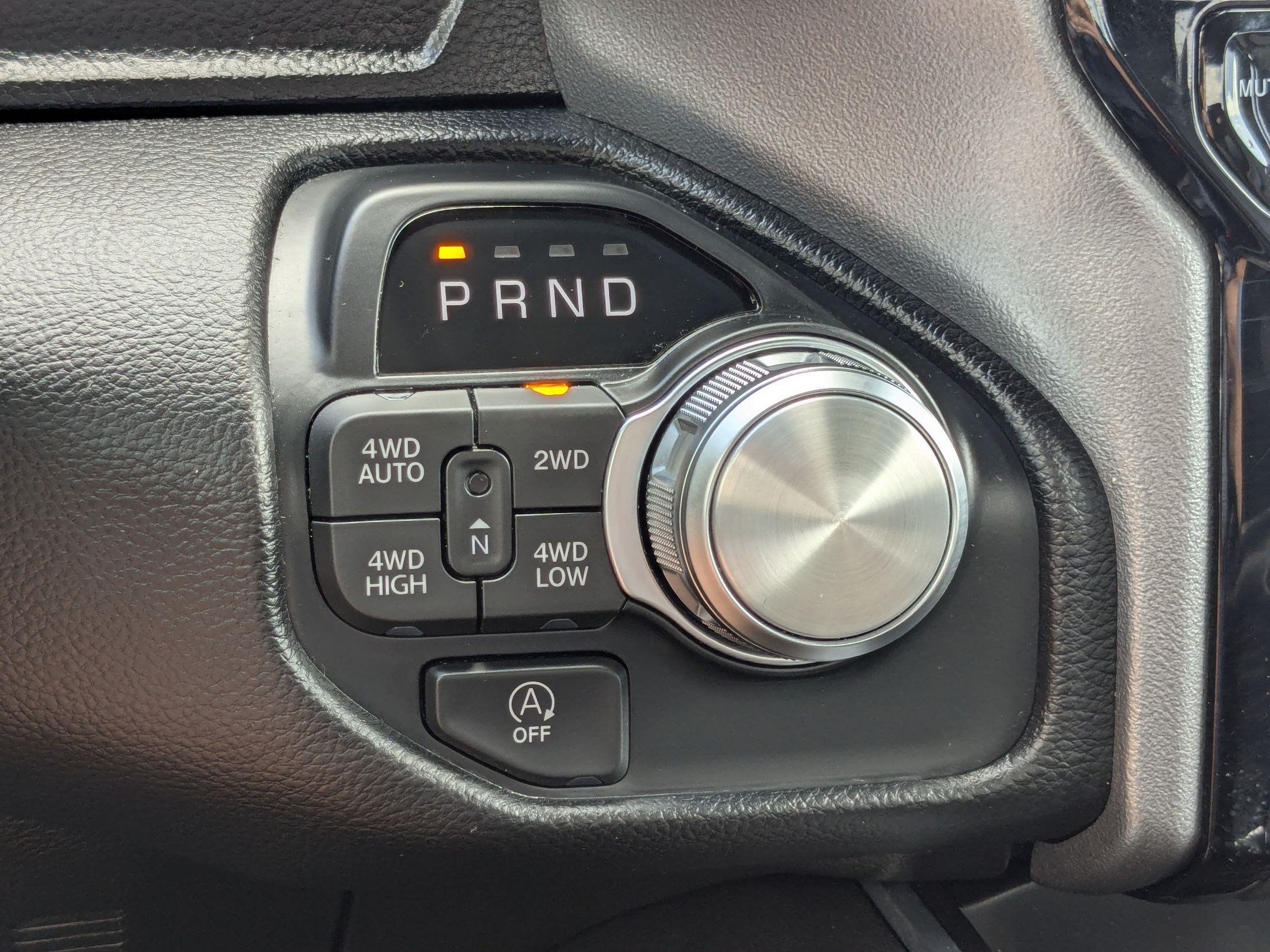Used 2025 RAM 1500 Laramie w/ Sport Appearance Package AWD/4WD image 28