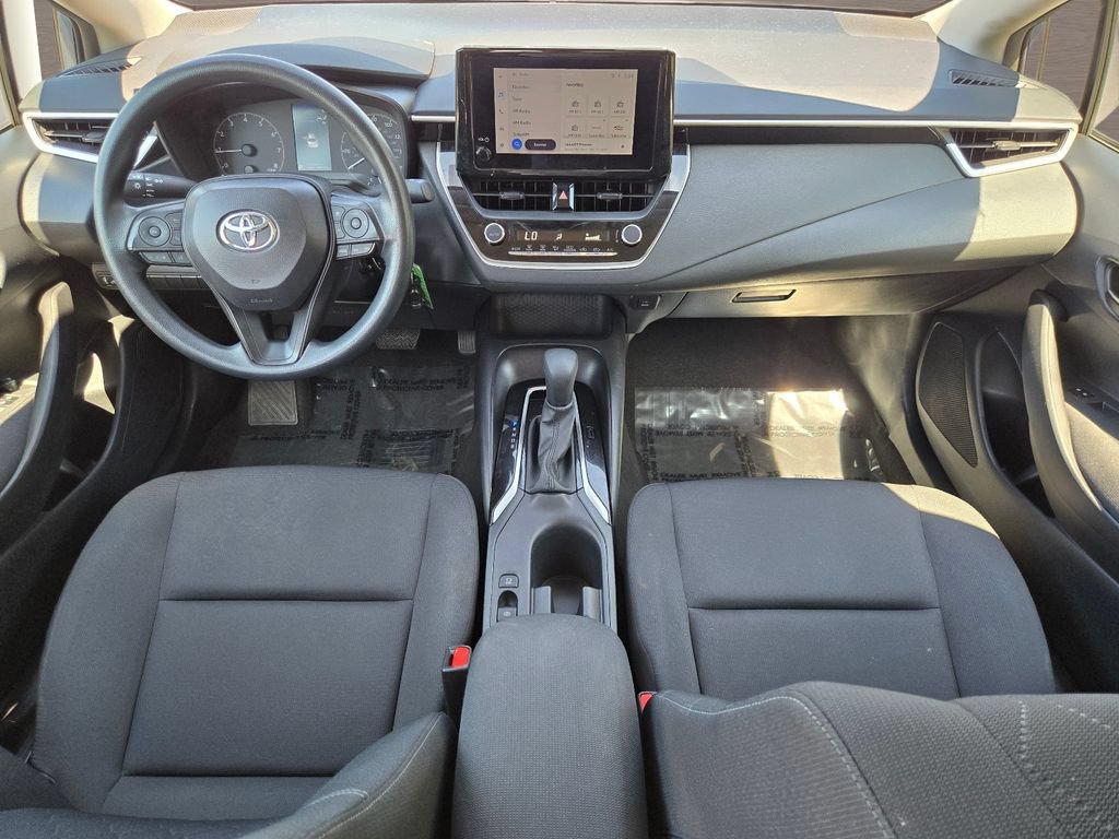 Used 2025 Toyota Corolla LE FWD image 15
