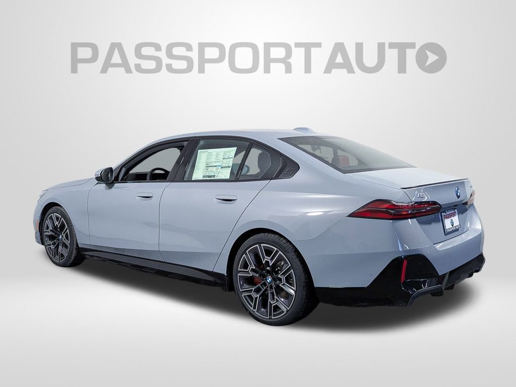 New 2026 BMW i5 eDrive40 image 3