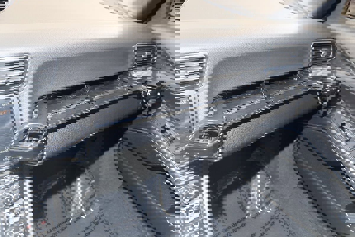 Used 2016 Porsche 911 Carrera Black Edition w/ Sport Chrono Package image 48