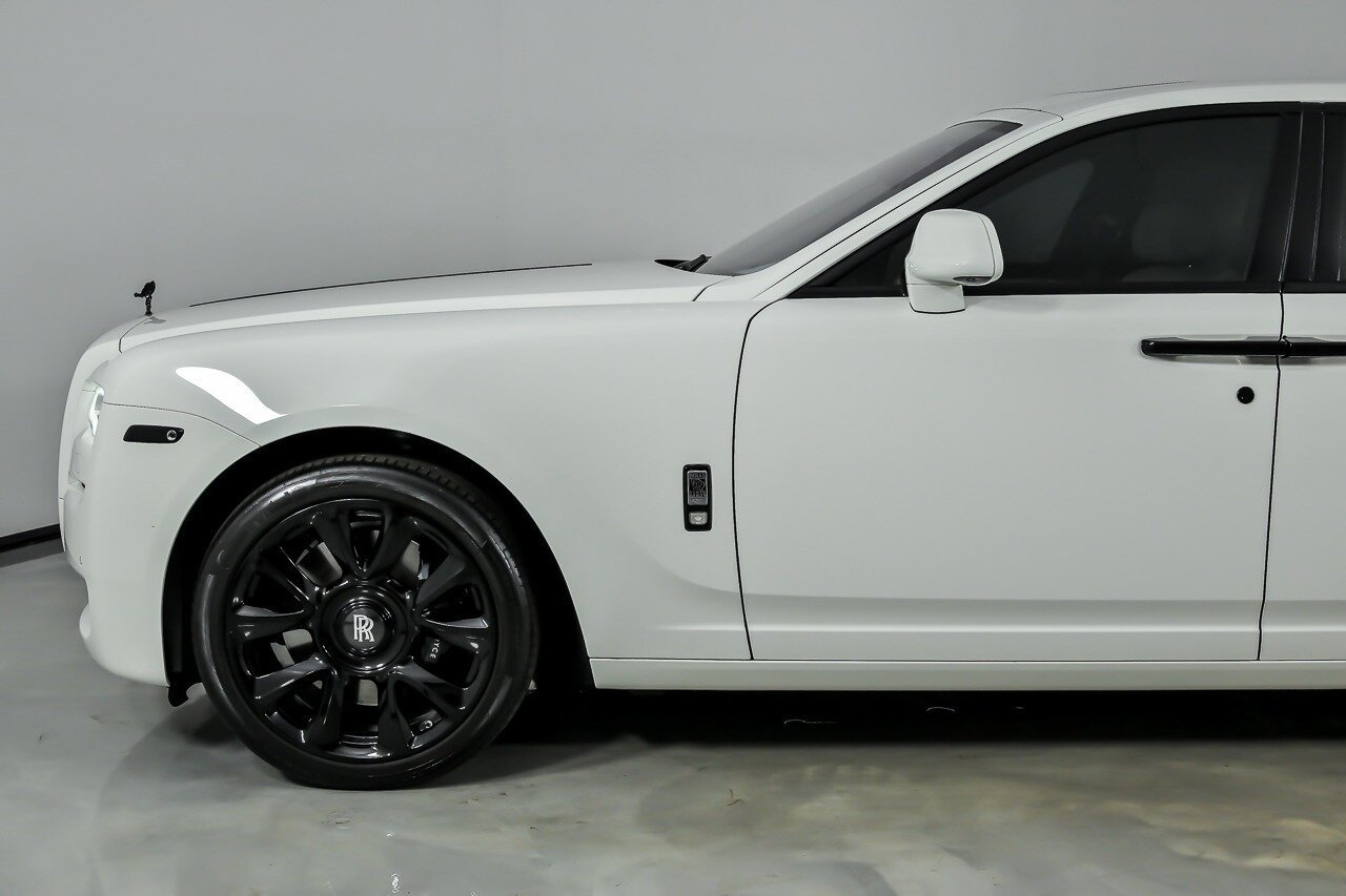 Used 2016 Rolls-Royce Ghost RWD image 7