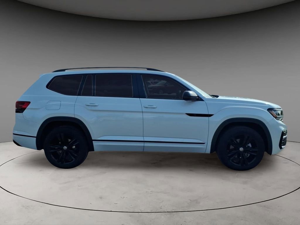 Used 2023 Volkswagen Atlas SEL R-Line AWD/4WD image 11