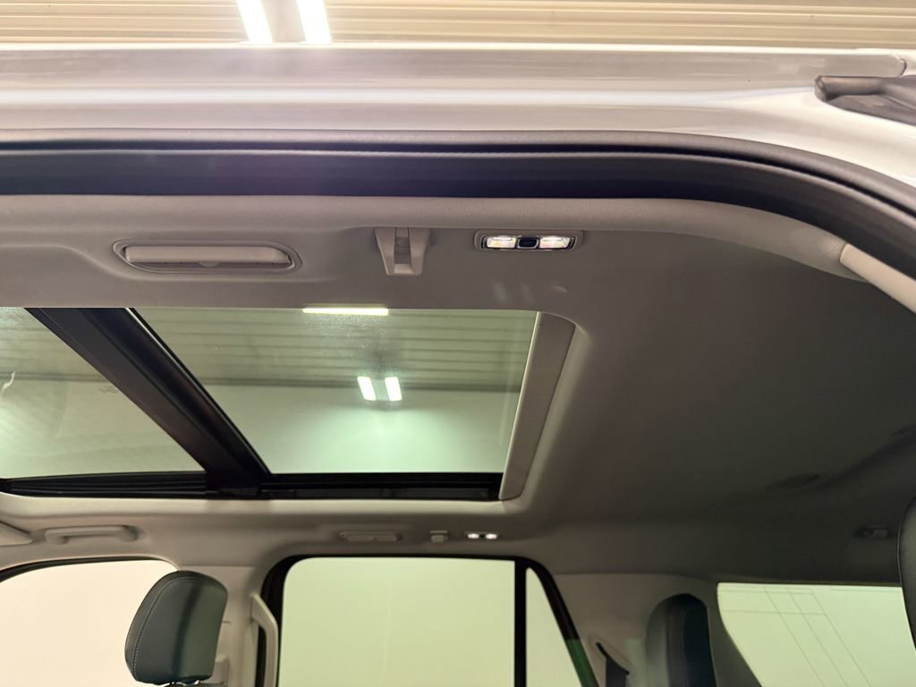 Used 2025 Ford Expedition Max Platinum image 50