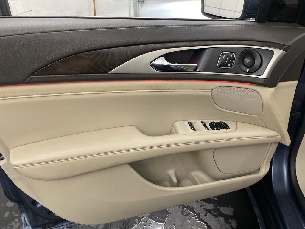 Used 2018 Lincoln MKZ Reserve w/ Climate Package image 17