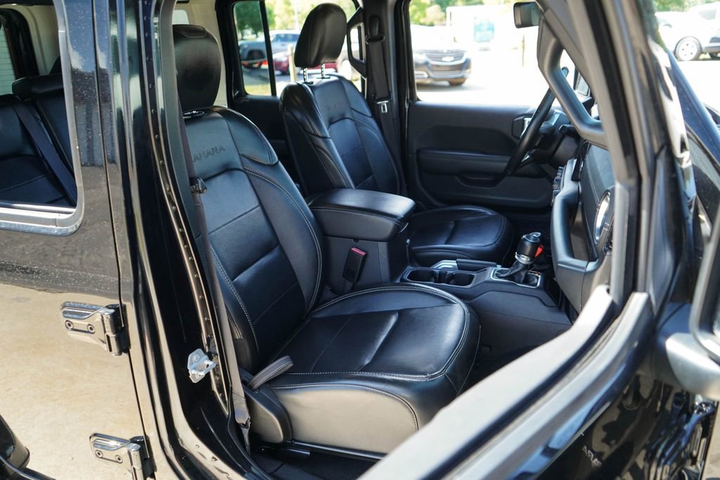 Used 2022 Jeep Wrangler Unlimited Sahara w/ Cold Weather Group image 36