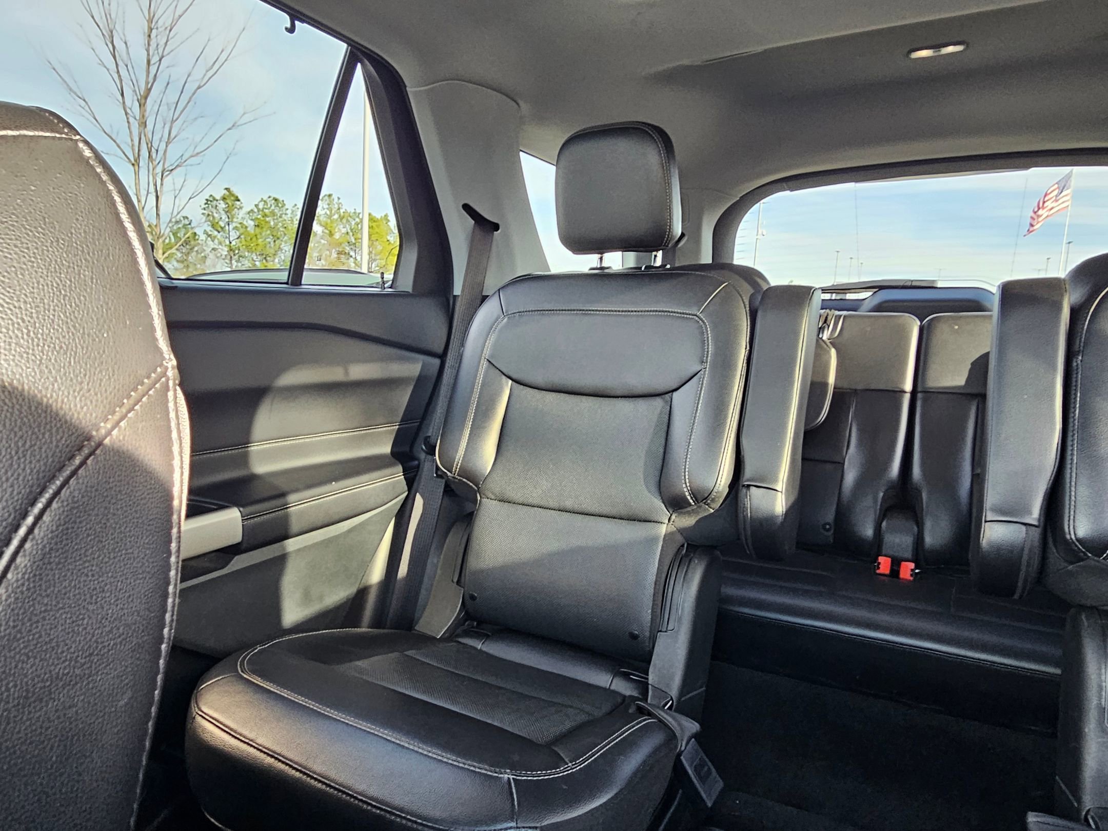 Used 2021 Ford Explorer Limited w/ Equipment Group 301A image 24