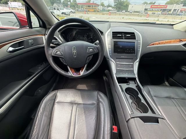 Used 2013 Lincoln MKZ AWD image 7