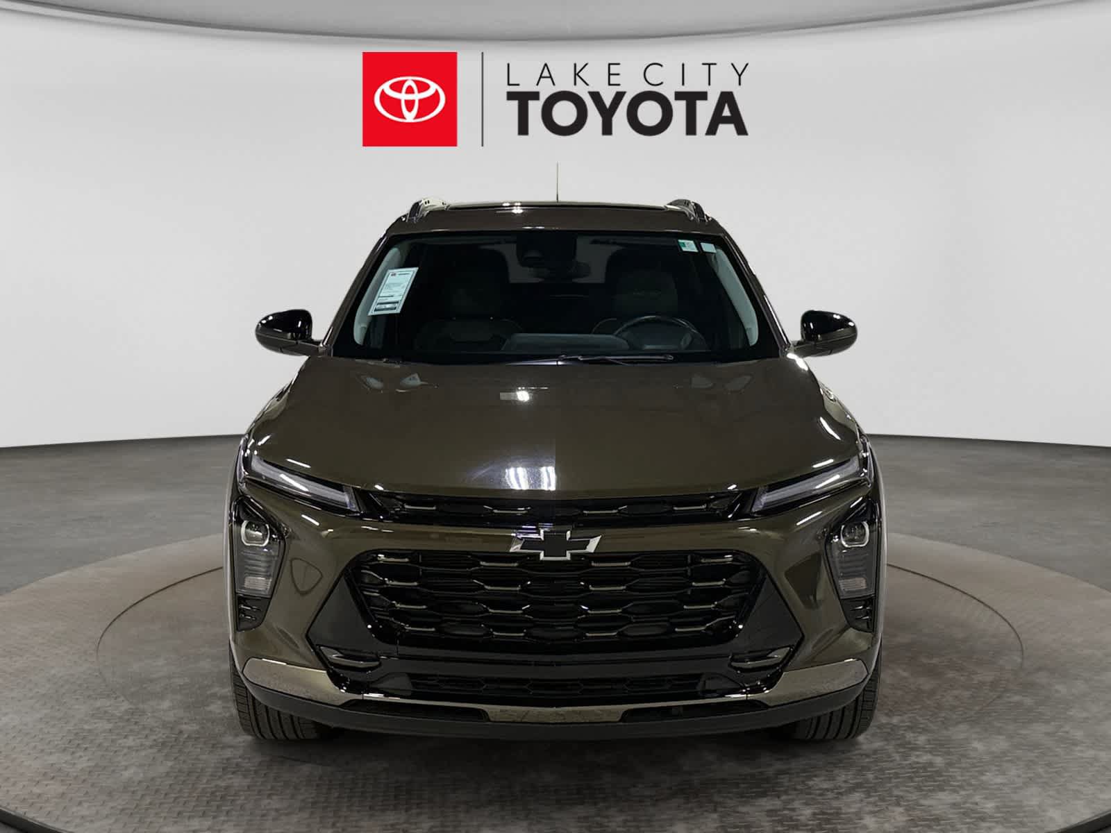 Used 2024 Chevrolet Trax ACTIV w/ Sunroof Package FWD image 14