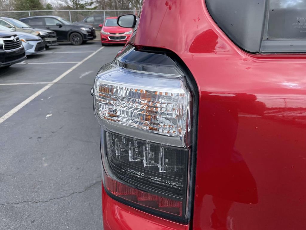 Used 2021 Toyota 4Runner Limited image 25