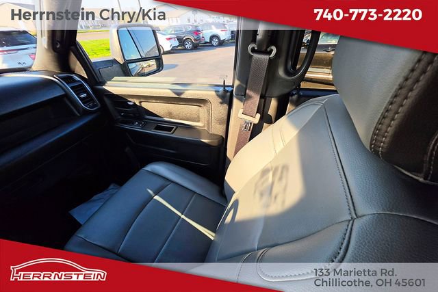 Used 2024 RAM 2500 Tradesman w/ Chrome Appearance Group AWD/4WD image 11