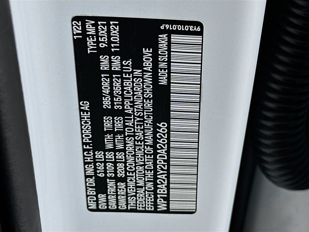 Certified 2023 Porsche Cayenne Platinum Edition AWD/4WD image 34
