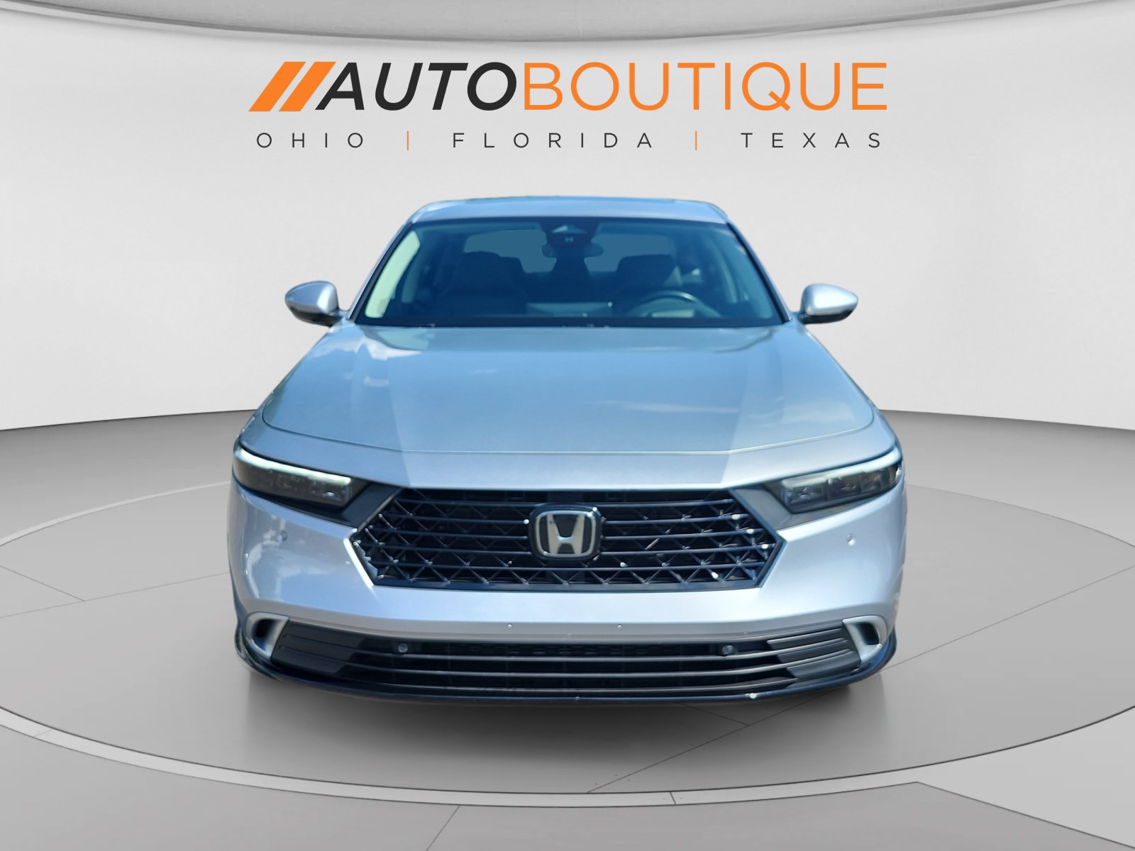 Used 2024 Honda Accord Touring image 8