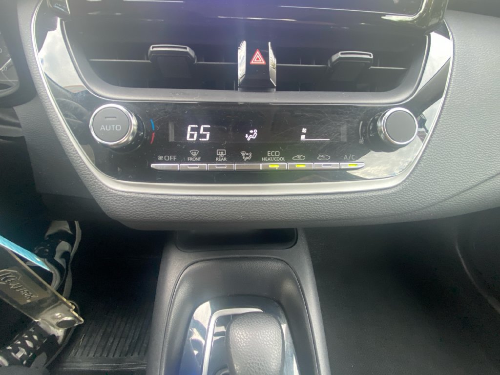 Used 2024 Toyota Corolla LE FWD image 22