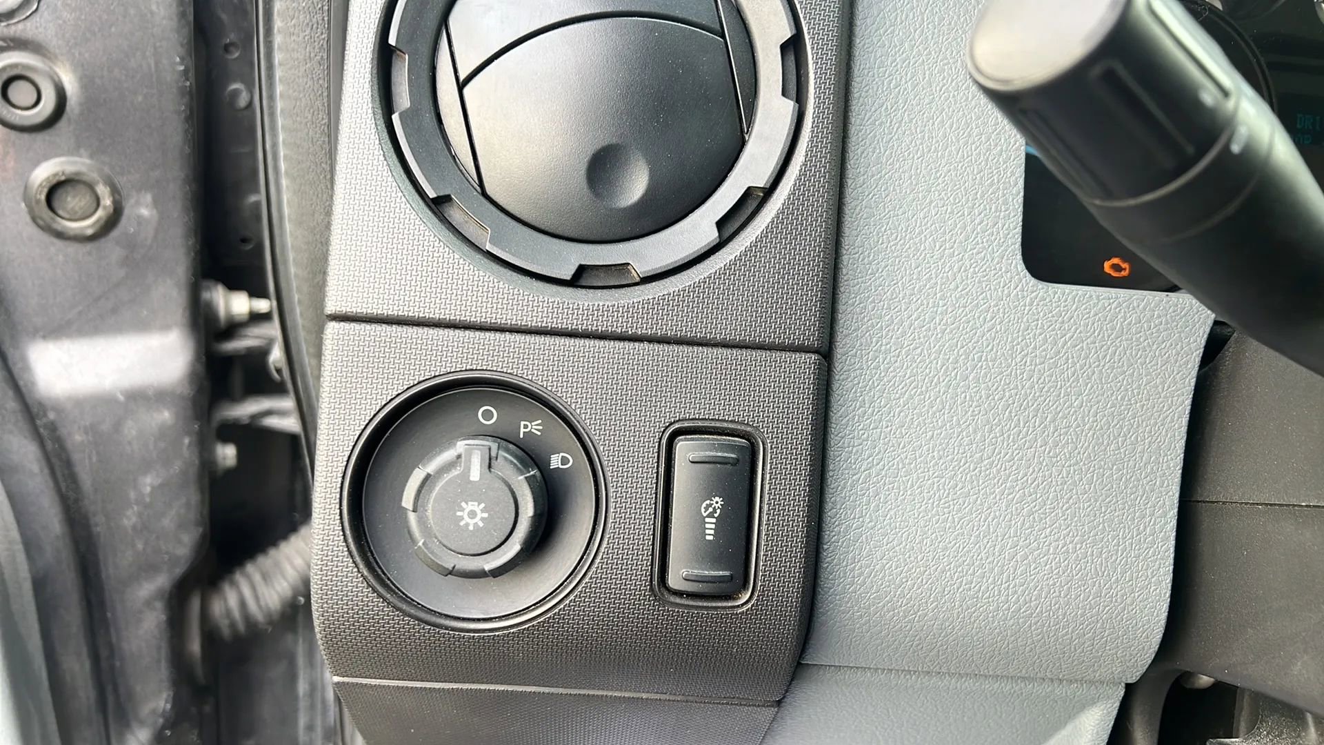 Used 2011 Ford F250 XL image 27