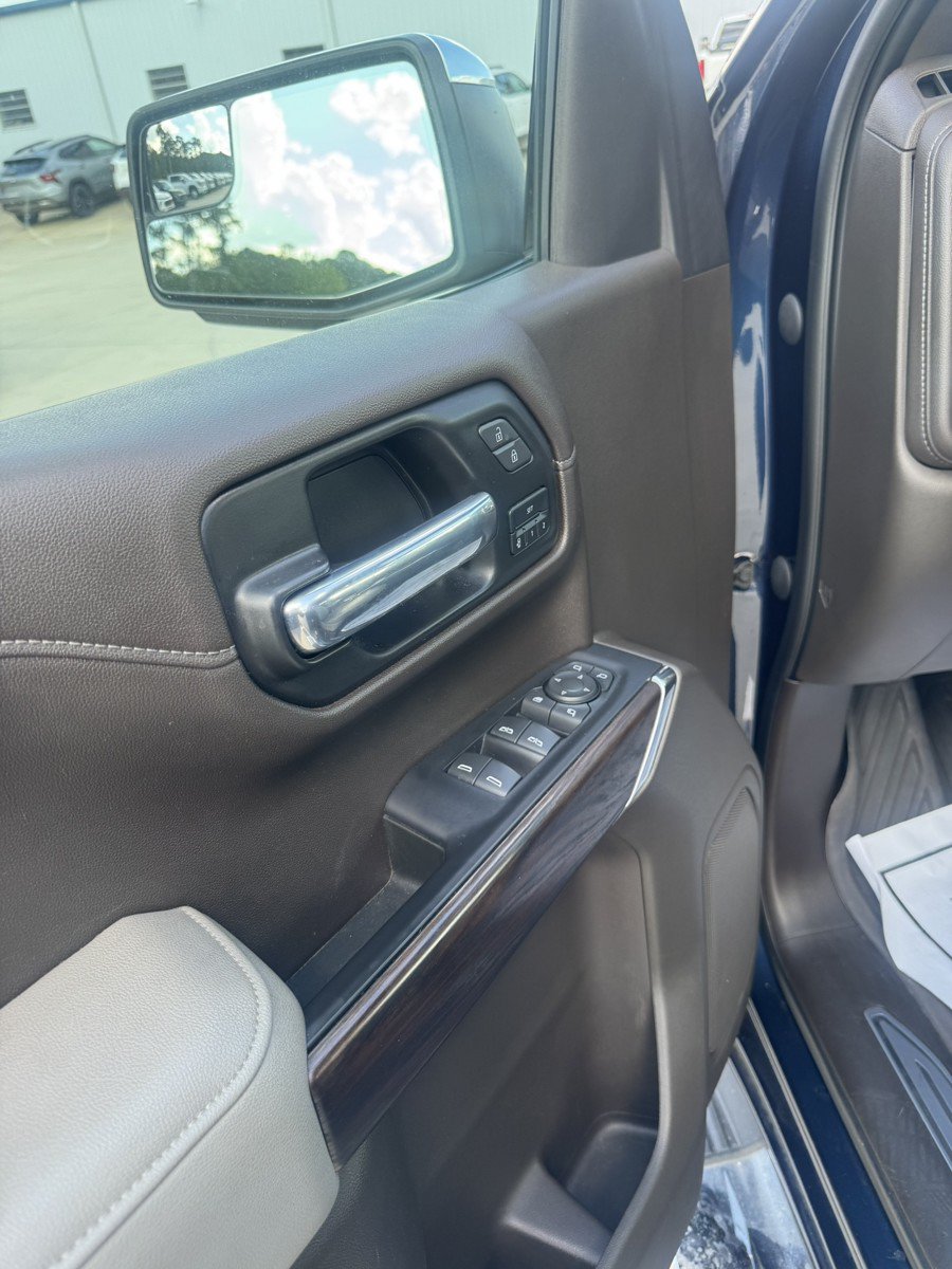 Used 2021 GMC Sierra 1500 SLT w/ SLT Premium Package RWD image 17