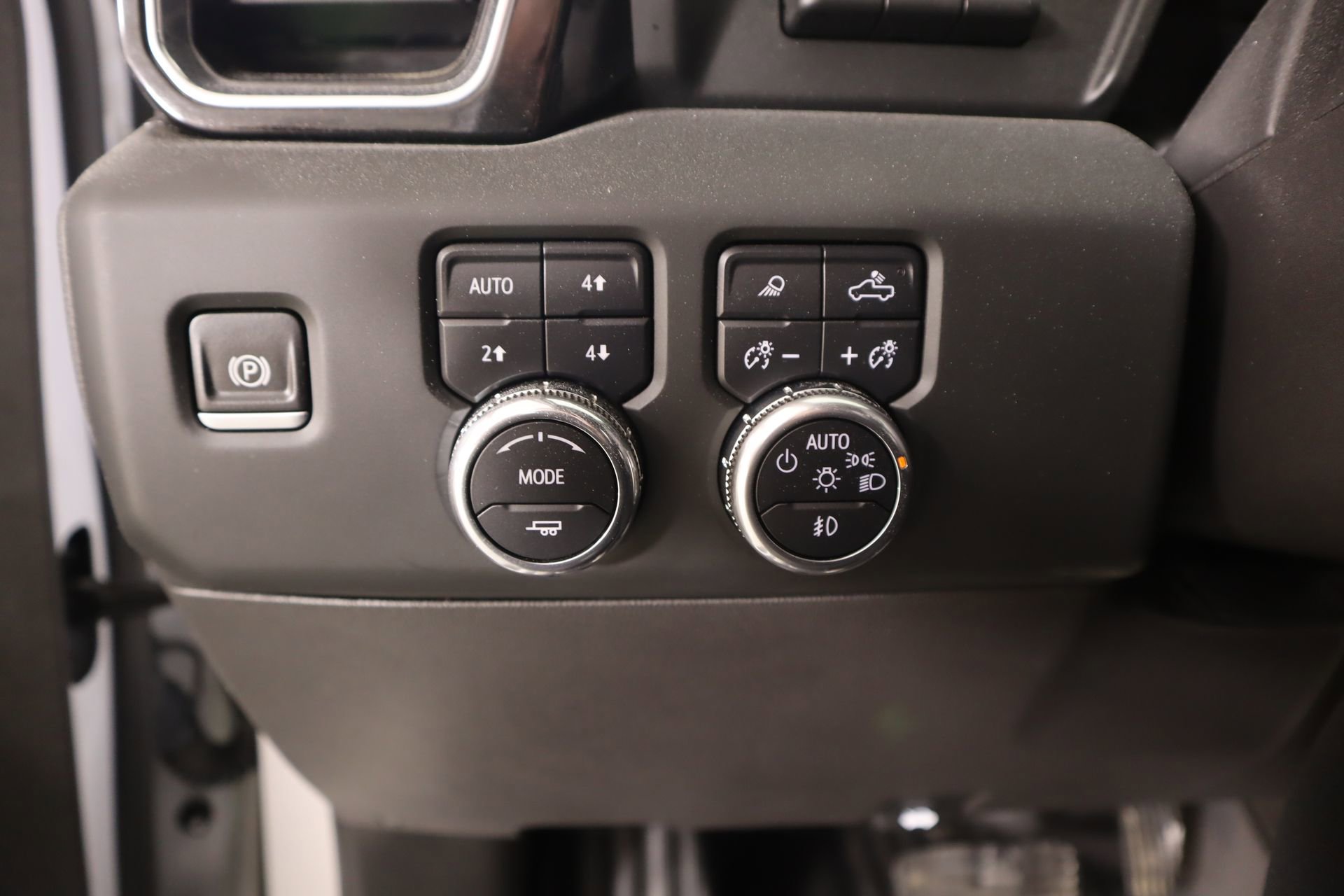 Used 2024 GMC Sierra 1500 Denali w/ Denali Reserve Package image 8