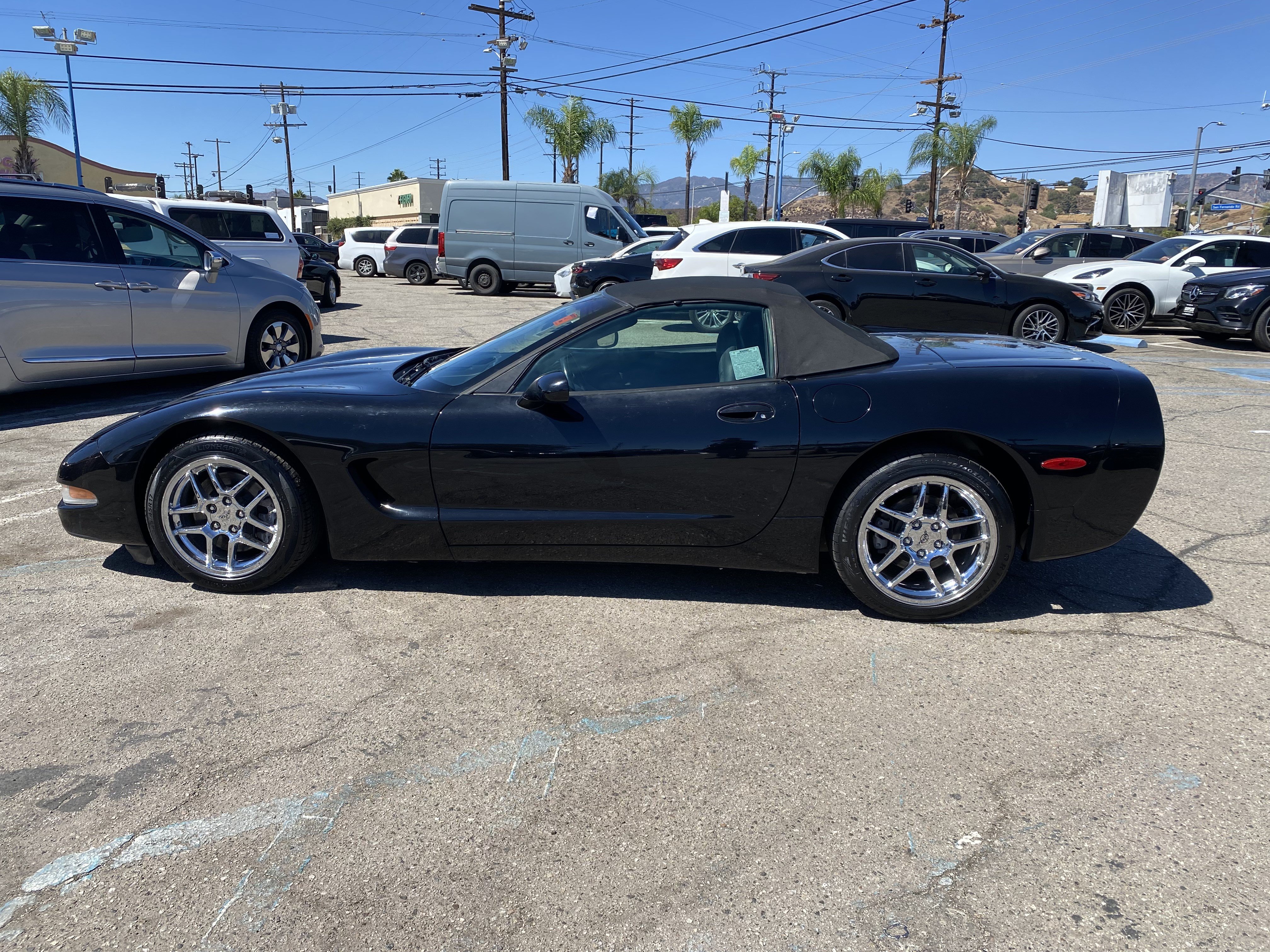 Used 2001 Chevrolet Corvette Convertible w/ Preferred Equipment Group2 RWD image 7