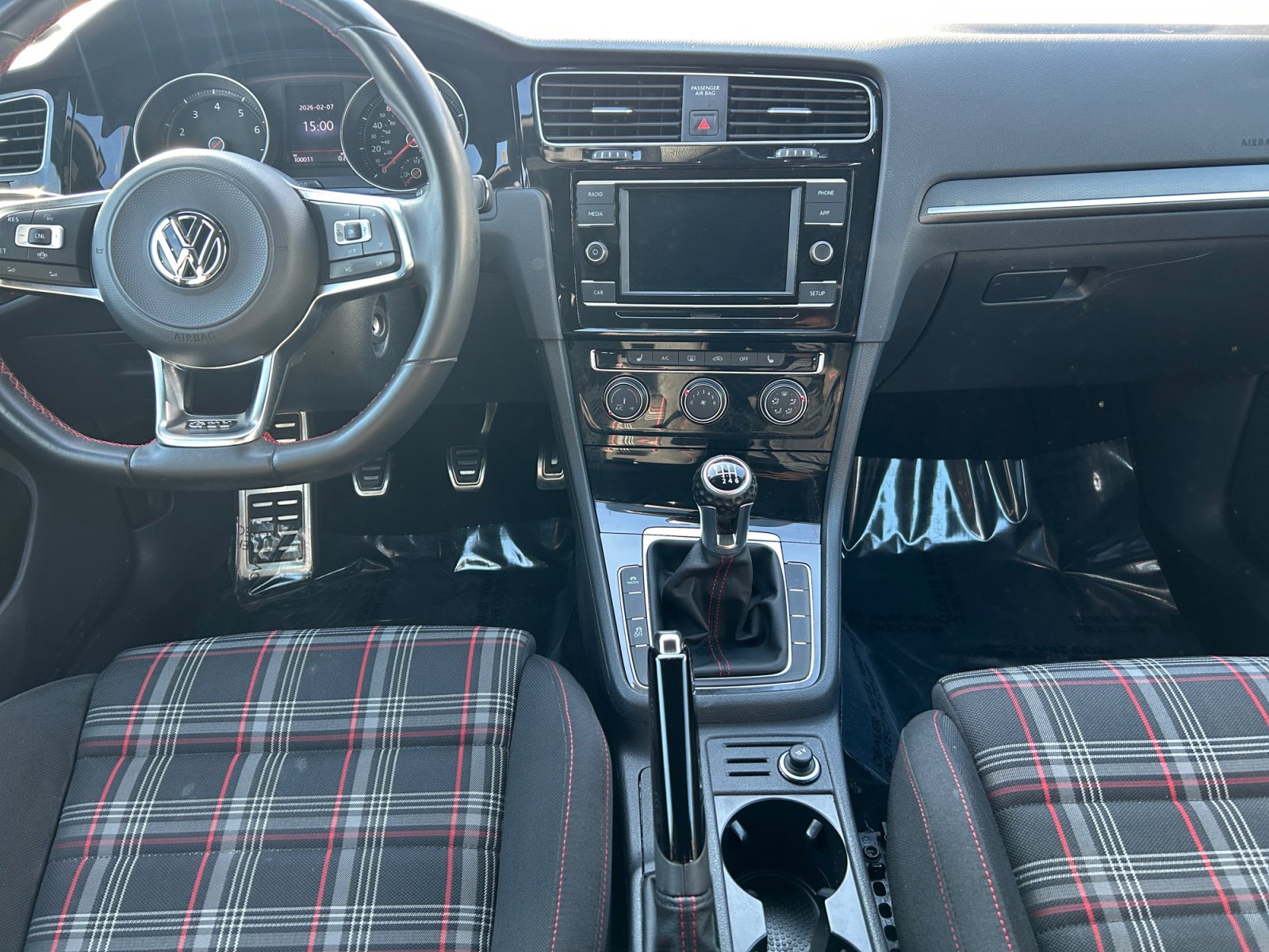 Used 2019 Volkswagen GTI SE image 4