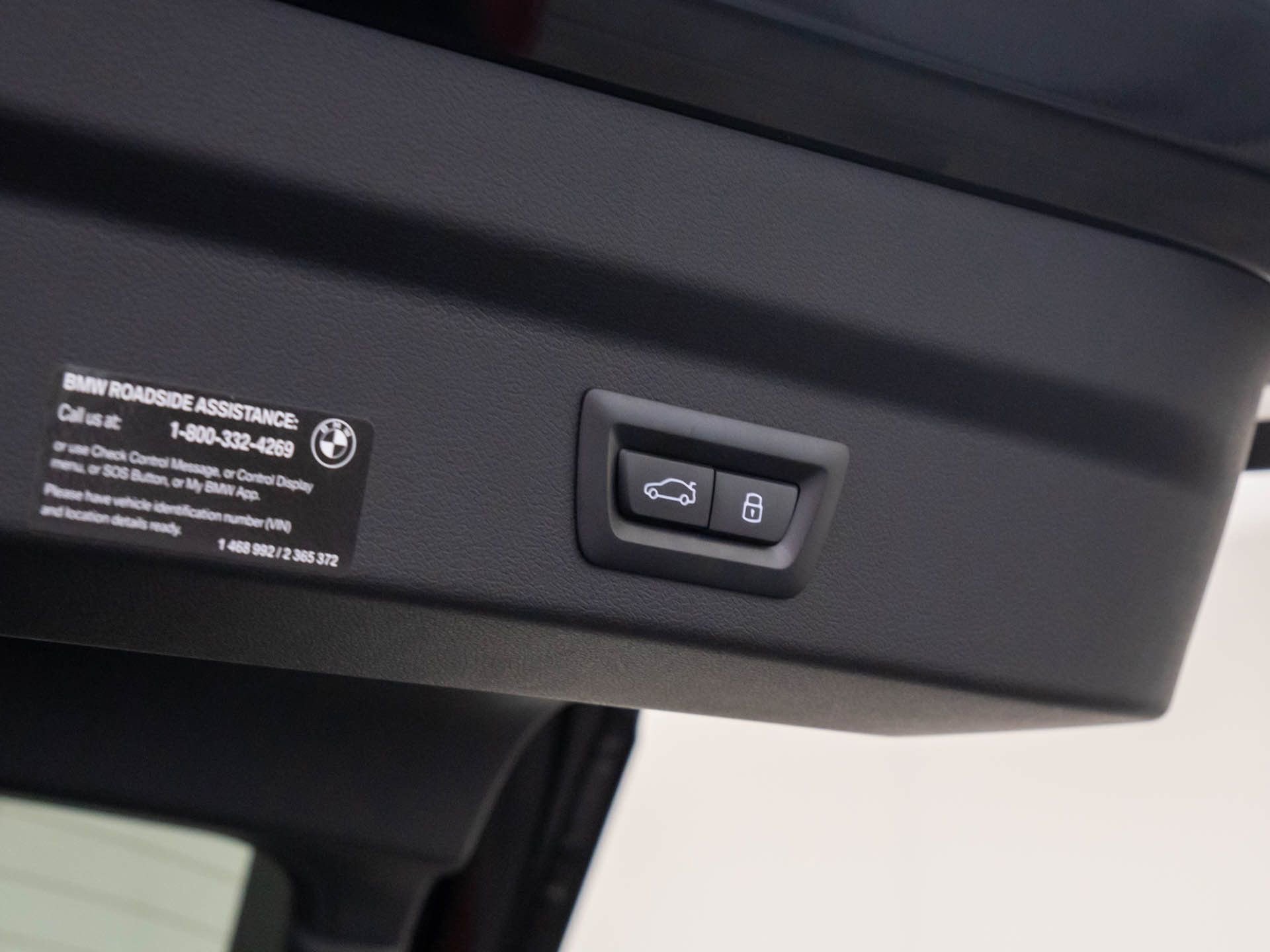 Certified 2025 BMW X2 xDrive28i w/ Premium Package image 34