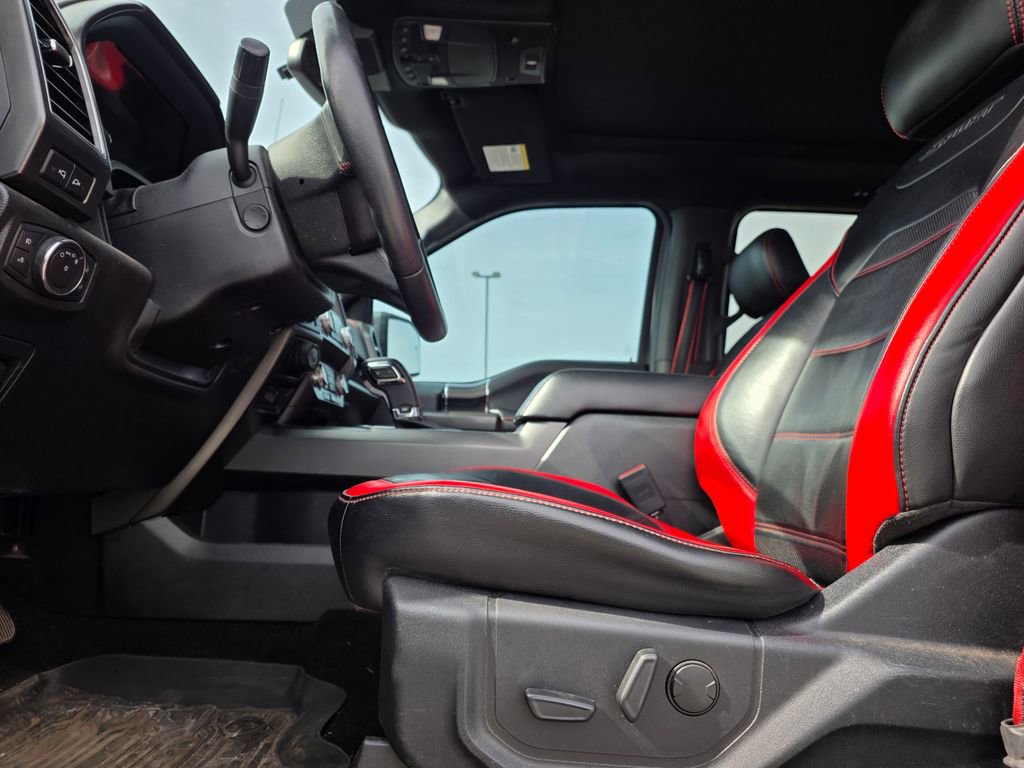 Used 2019 Ford F150 Lariat w/ Equipment Group 502A Luxury AWD/4WD image 11