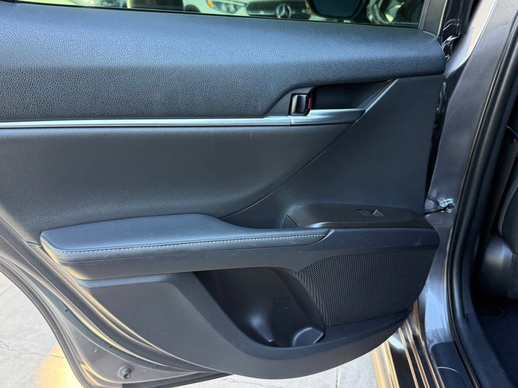 Used 2021 Toyota Camry XSE FWD image 23