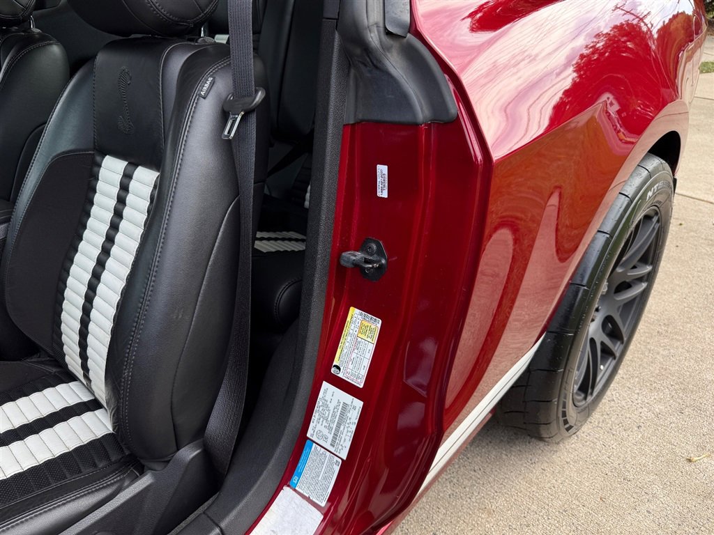 Used 2014 Ford Mustang Shelby GT500 w/ SVT Track Pack image 49