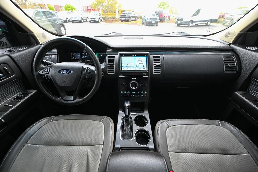 Used 2018 Ford Flex Limited w/ Equipment Group 303A AWD/4WD image 32
