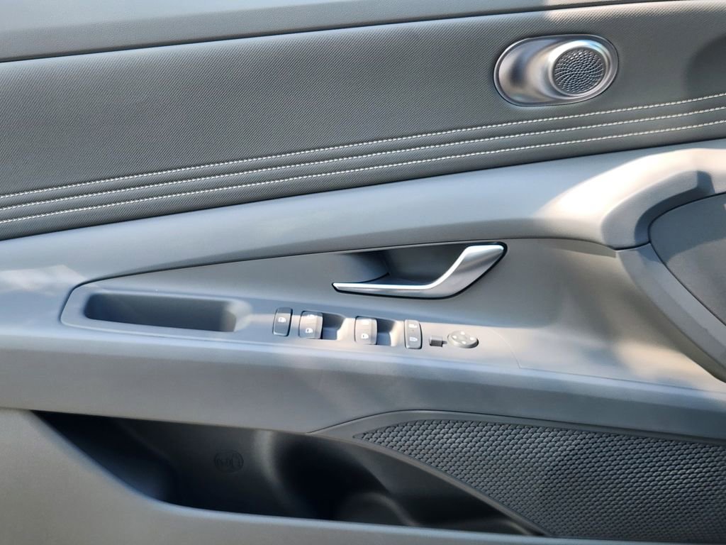New 2026 Hyundai Elantra SEL Sport Premium FWD image 14