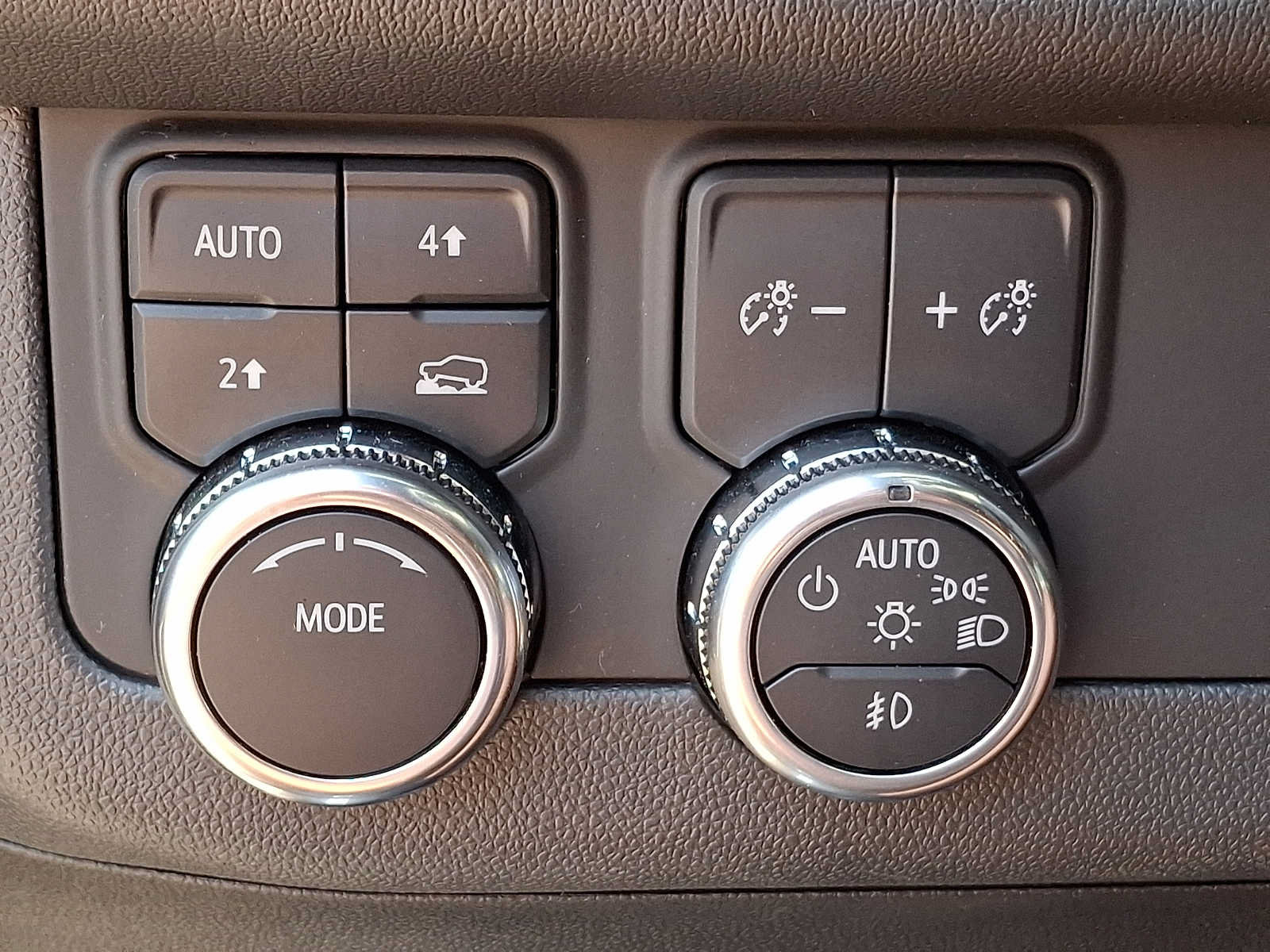 Used 2025 GMC Yukon Denali AWD/4WD image 20
