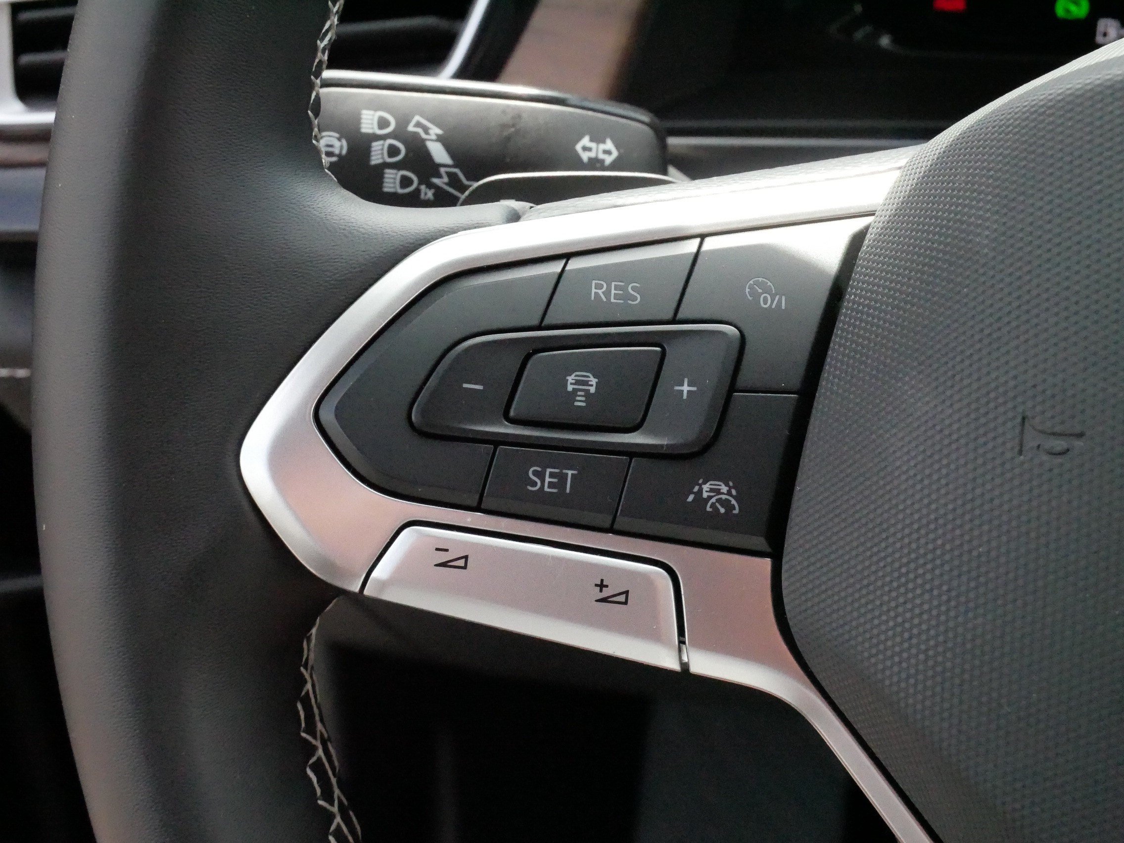 Certified 2026 Volkswagen Atlas SE AWD/4WD image 26