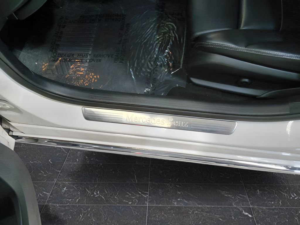 Used 2018 Mercedes-Benz C 300 4MATIC Sedan w/ Premium Package image 11