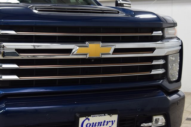 Used 2023 Chevrolet Silverado 2500 High Country w/ Z71 Off-Road Package image 11