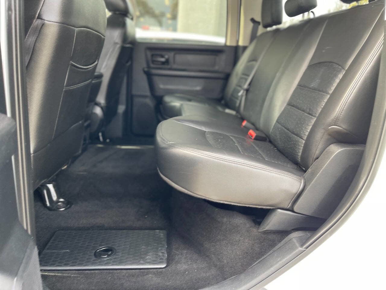 Used 2015 RAM 2500 Tradesman w/ Chrome Appearance Group image 20