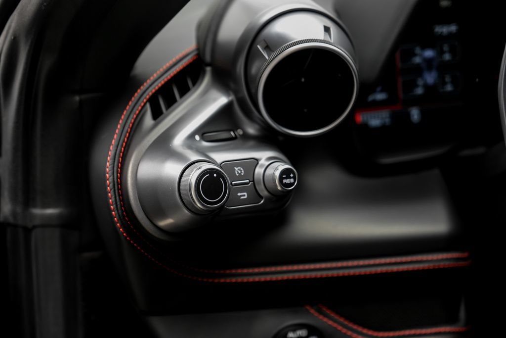 Used 2023 Ferrari F8 Tributo RWD image 32