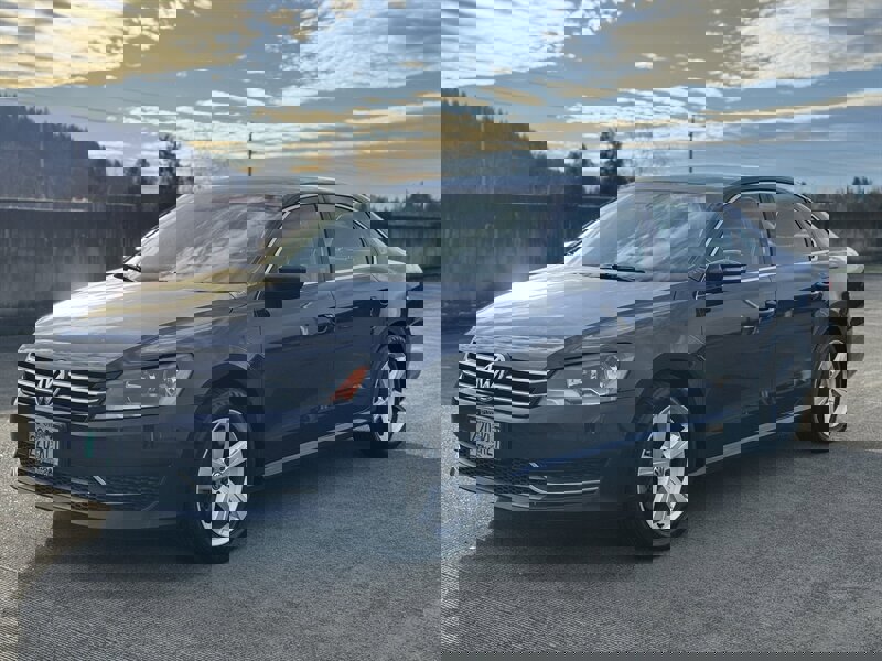 Used 2013 Volkswagen Passat 2.5 SE image 1