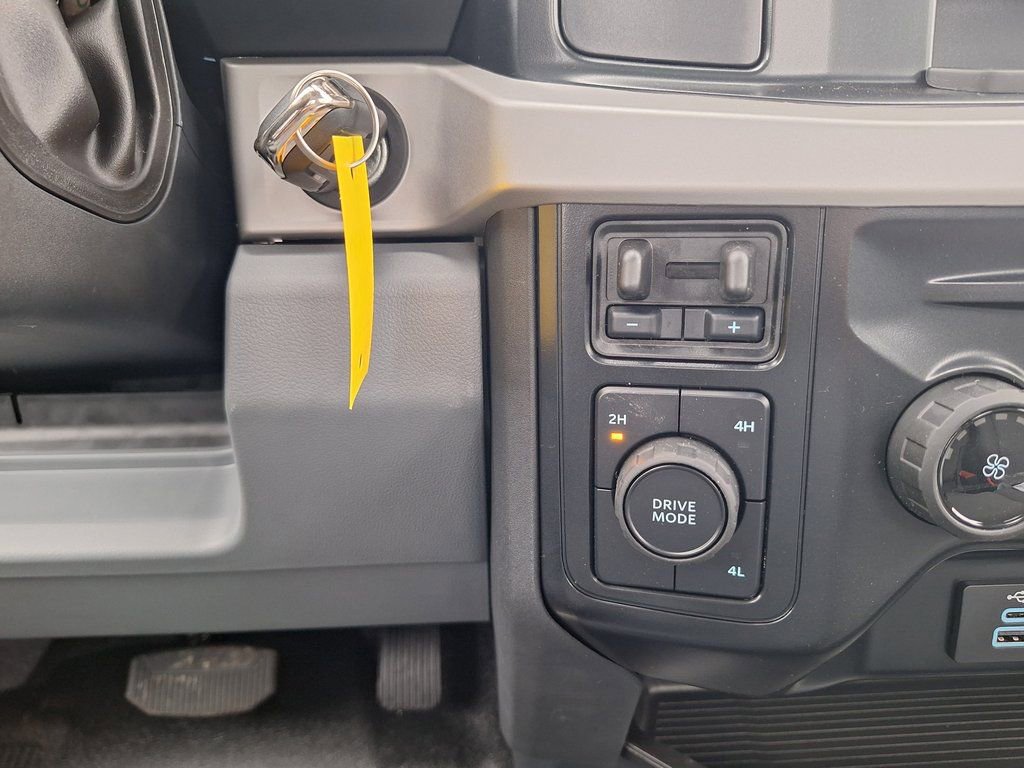 New 2026 Ford F250 XL w/ XL Chrome Package image 9